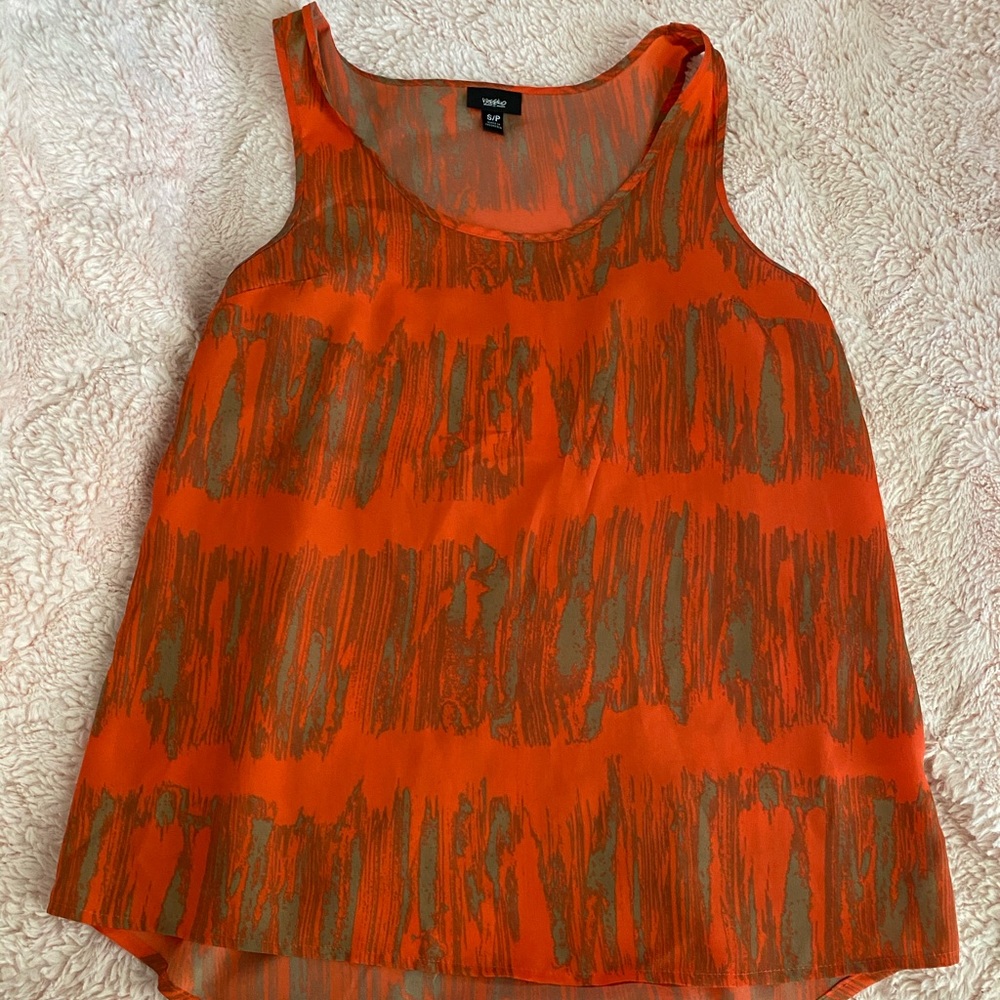 Mossimo flowy tank